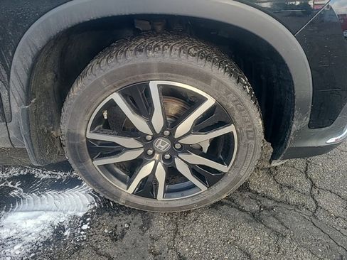 Used 2020 Honda Pilot Touring image 7