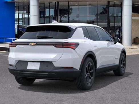 New 2026 Chevrolet Equinox EV LT FWD image 4