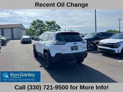 Used 2019 Jeep Cherokee Trailhawk w/ Comfort/Convenience Group AWD/4WD image 7