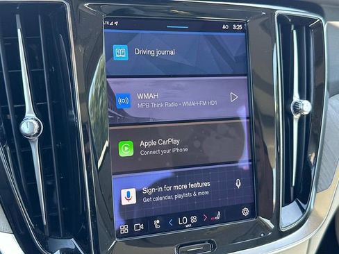 Used 2024 Volvo S60 B5 Plus image 27