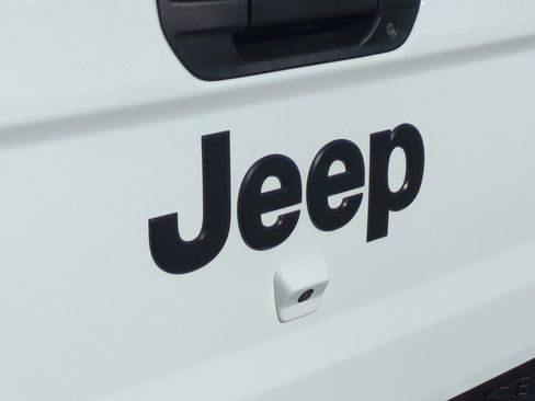 New 2026 Jeep Gladiator Sport image 24