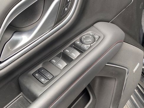 Used 2022 Chevrolet Suburban RST w/ Luxury Package image 11