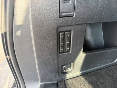 Used 2022 Ford Expedition Limited AWD/4WD image 54