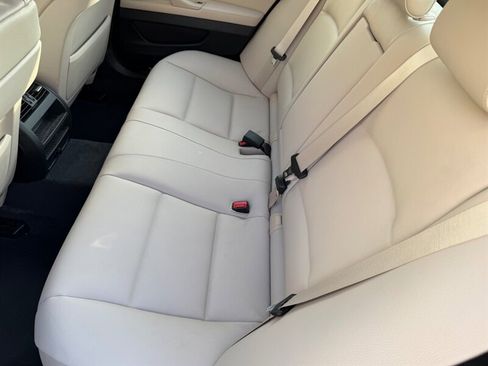 Used 2013 BMW 528i Sedan image 19