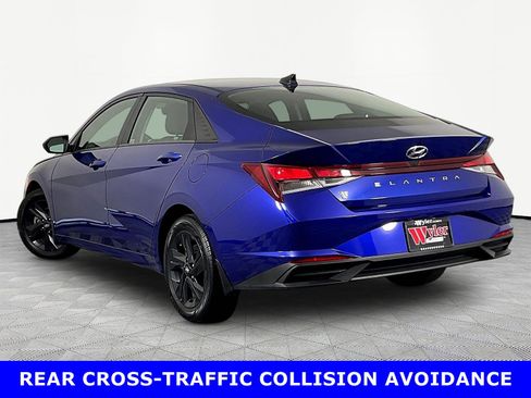Used 2022 Hyundai Elantra SEL FWD image 4