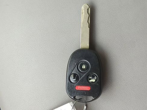 Used 2015 Honda Pilot Touring image 37