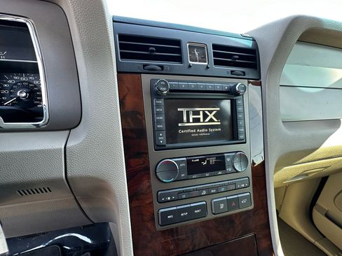 Used 2012 Lincoln Navigator 2WD image 53