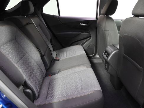 Used 2023 Chevrolet Equinox LT AWD/4WD image 18