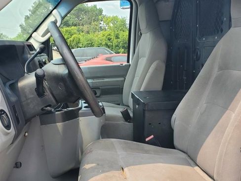 Used 2011 Ford E-250 and Econoline 250 w/ PWR Group image 8