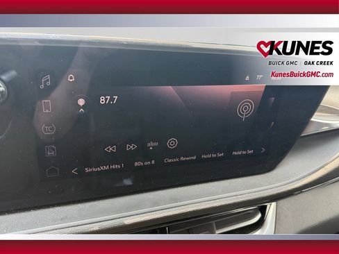 Used 2024 Buick Envista Sport Touring w/ Convenience I Package FWD image 27