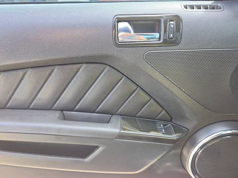 Used 2011 Ford Mustang GT Premium w/ Electronics Pkg RWD image 24