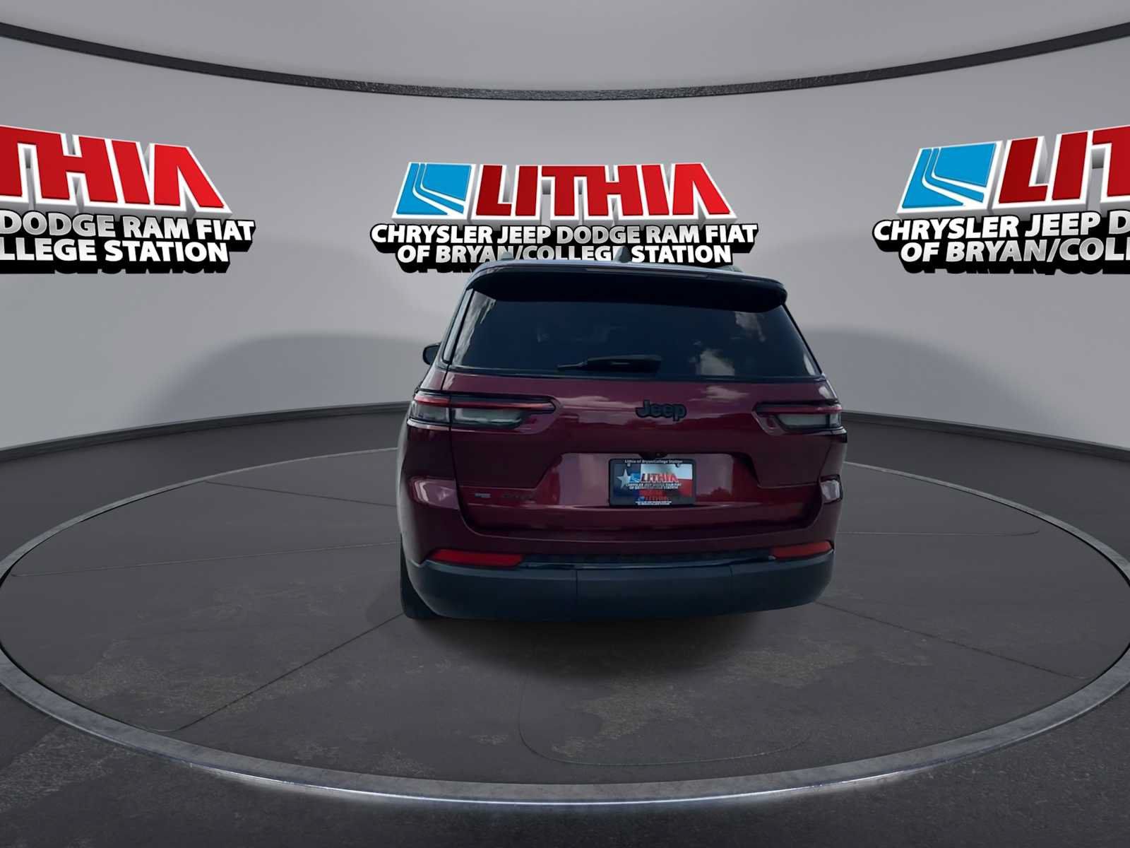 Used 2023 Jeep Grand Cherokee L Laredo AWD/4WD image 7