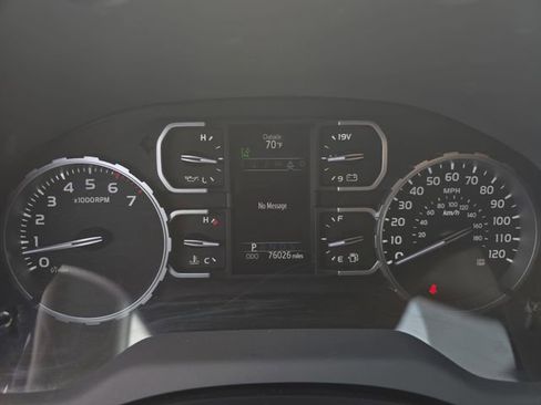 Used 2018 Toyota Tundra Limited image 17