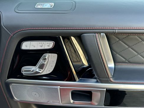 Used 2023 Mercedes-Benz G 63 AMG AMG G 63 image 19