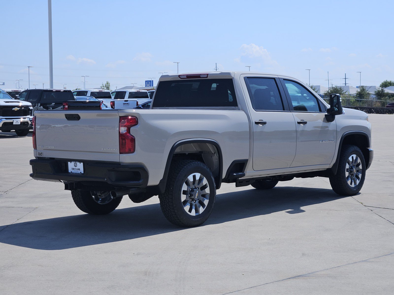 New 2026 Chevrolet Silverado 2500 Custom w/ Custom Value Package AWD/4WD image 4