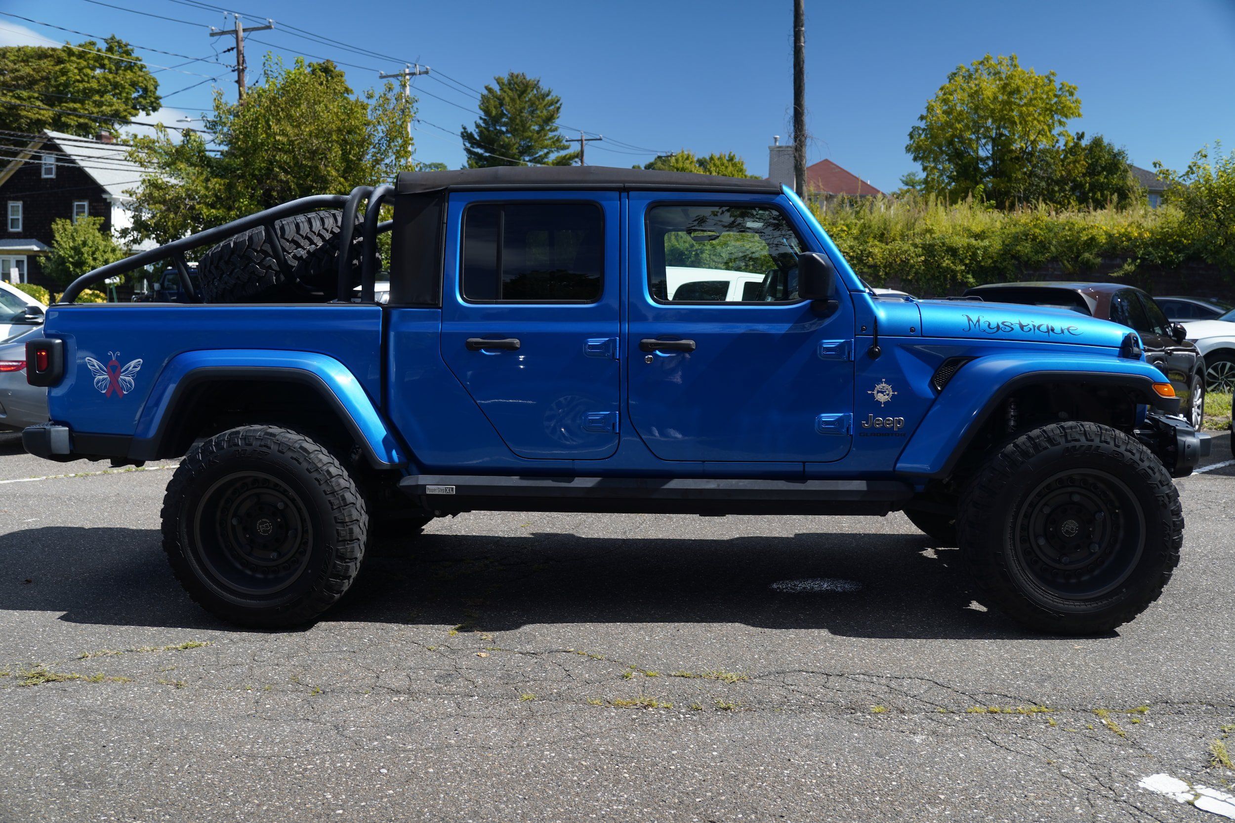 Used 2021 Jeep Gladiator Overland w/ Trailer Tow Package AWD/4WD image 9