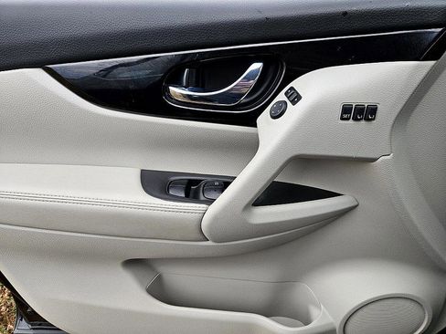 Certified 2021 Nissan Rogue Sport SL w/ Premium Package image 31