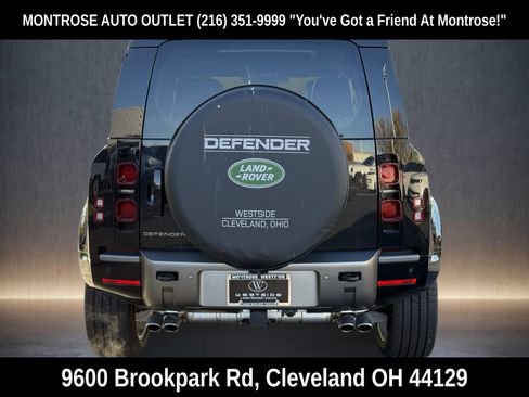 New 2025 Land Rover Defender 110 X-Dynamic SE image 5