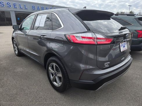 Used 2021 Ford Edge SEL w/ Convenience Package image 3