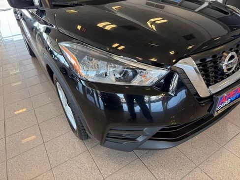 Used 2020 Nissan Kicks S image 8