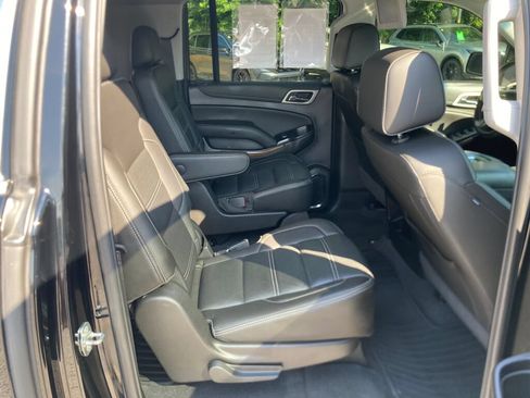Used 2019 GMC Yukon XL Denali w/ Denali Ultimate Package AWD/4WD image 18