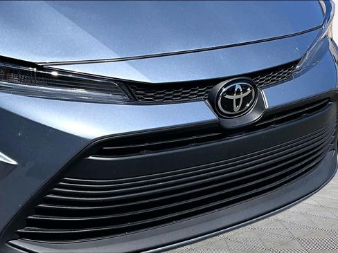 Used 2025 Toyota Corolla LE FWD image 29