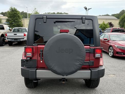 Used 2012 Jeep Wrangler Unlimited Sport image 6