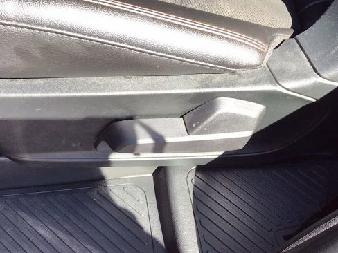 Certified 2022 Ford Explorer ST-Line image 12