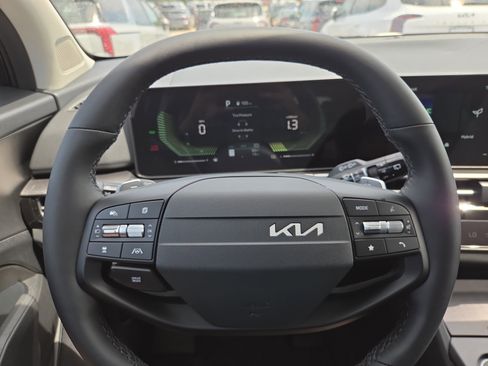 New 2026 Kia Sportage LX image 9