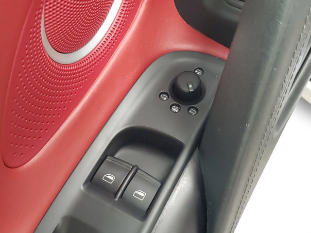 Used 2011 Audi R8 V10 AWD/4WD image 13