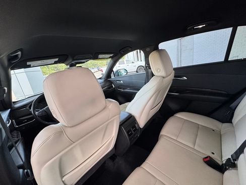 Used 2019 Cadillac XT4 Sport w/ Cold Weather Package FWD image 22
