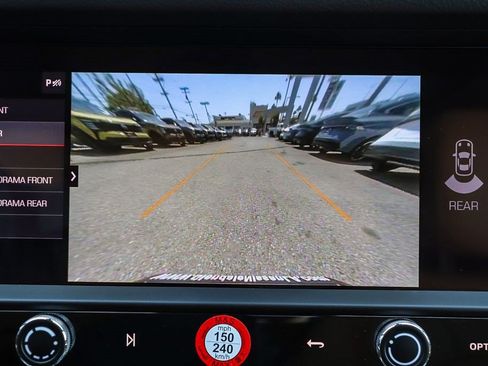 Used 2024 Porsche Macan AWD/4WD image 23
