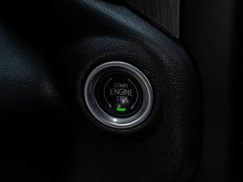 Used 2023 GMC Sierra 2500 Denali w/ Denali Ultimate Package image 19