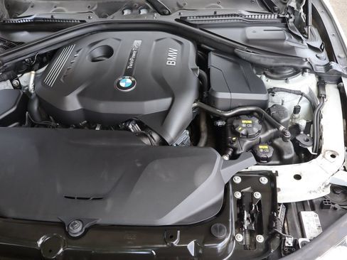 Used 2017 BMW 330i xDrive Sedan AWD/4WD image 41