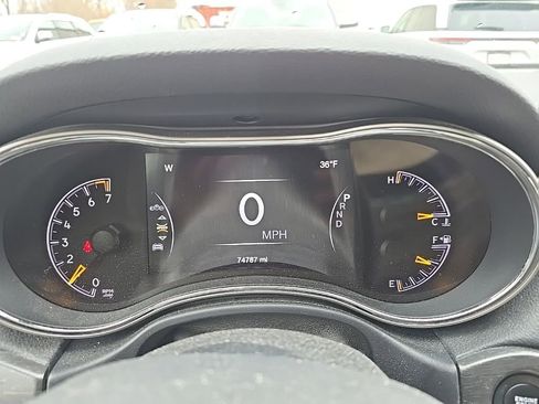 Used 2018 Jeep Grand Cherokee Limited image 21