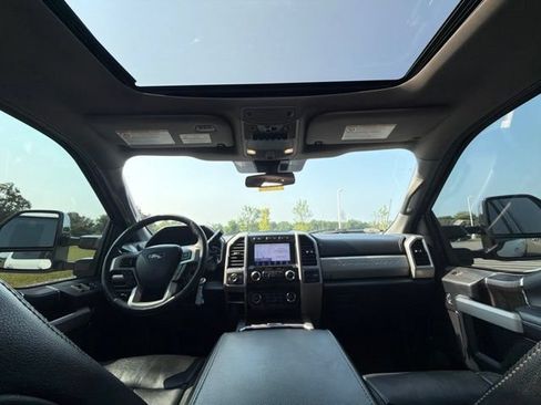 Used 2020 Ford F350 Lariat w/ Chrome Package AWD/4WD image 21