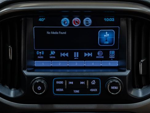 Used 2018 Chevrolet Colorado Z71 image 25