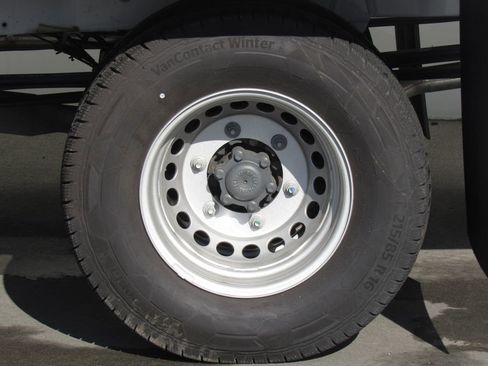 Used 2023 Mercedes-Benz Sprinter 3500 image 40