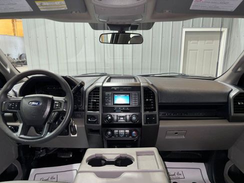 Used 2022 Ford F250 XL w/ Power Equipment Group RWD image 17