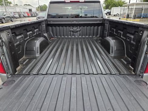 Used 2020 Chevrolet Silverado 1500 Custom w/ Custom Value Package RWD image 10