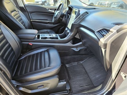 Used 2022 Ford Edge SEL w/ Convenience Package image 11