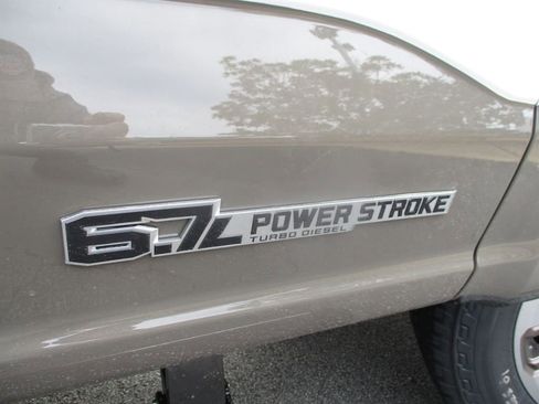 New 2026 Ford F350 King Ranch w/ FX4 Off-Road Package image 13