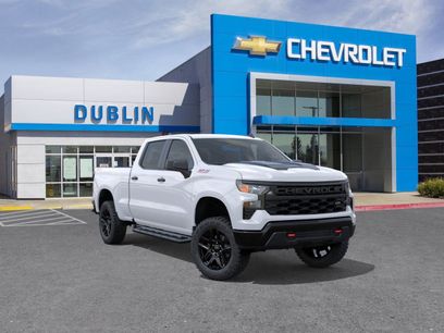 New 2026 Chevrolet Silverado 1500 Custom Trail Boss w/ LPO, Dark Essentials Package