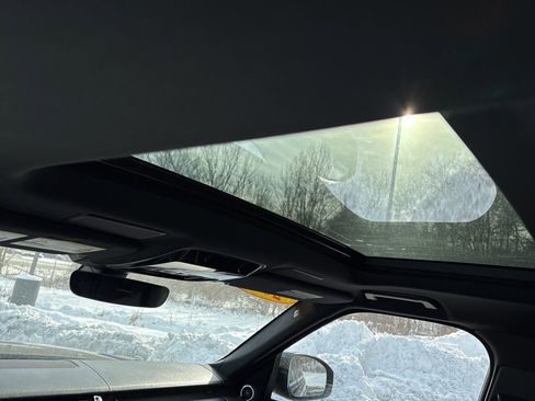 Used 2019 Land Rover Range Rover Sport HST image 12