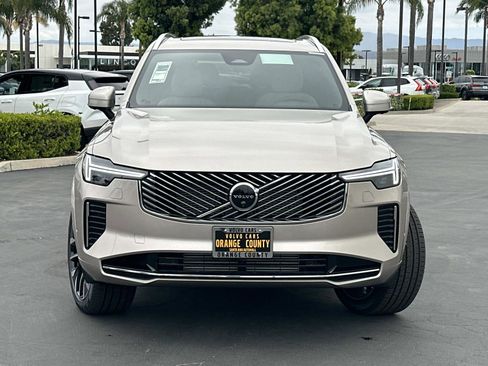 New 2026 Volvo XC90 T8 Plus w/ Protection Package Premier AWD/4WD image 2