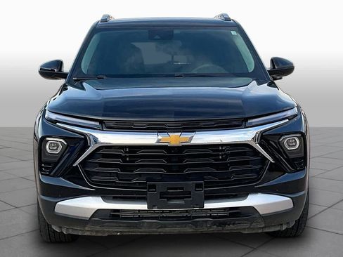 Used 2025 Chevrolet TrailBlazer LT FWD image 4