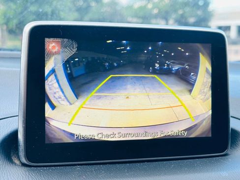 Used 2015 MAZDA MAZDA3 i Touring w/ Technology Package FWD image 14