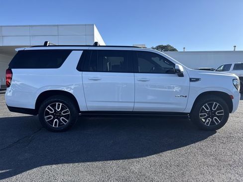 Used 2023 GMC Yukon XL AT4 w/ AT4 Premium Package image 2