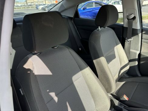 Used 2021 Hyundai Accent SE image 21