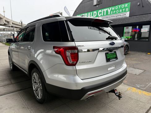 Used 2016 Ford Explorer Limited image 6